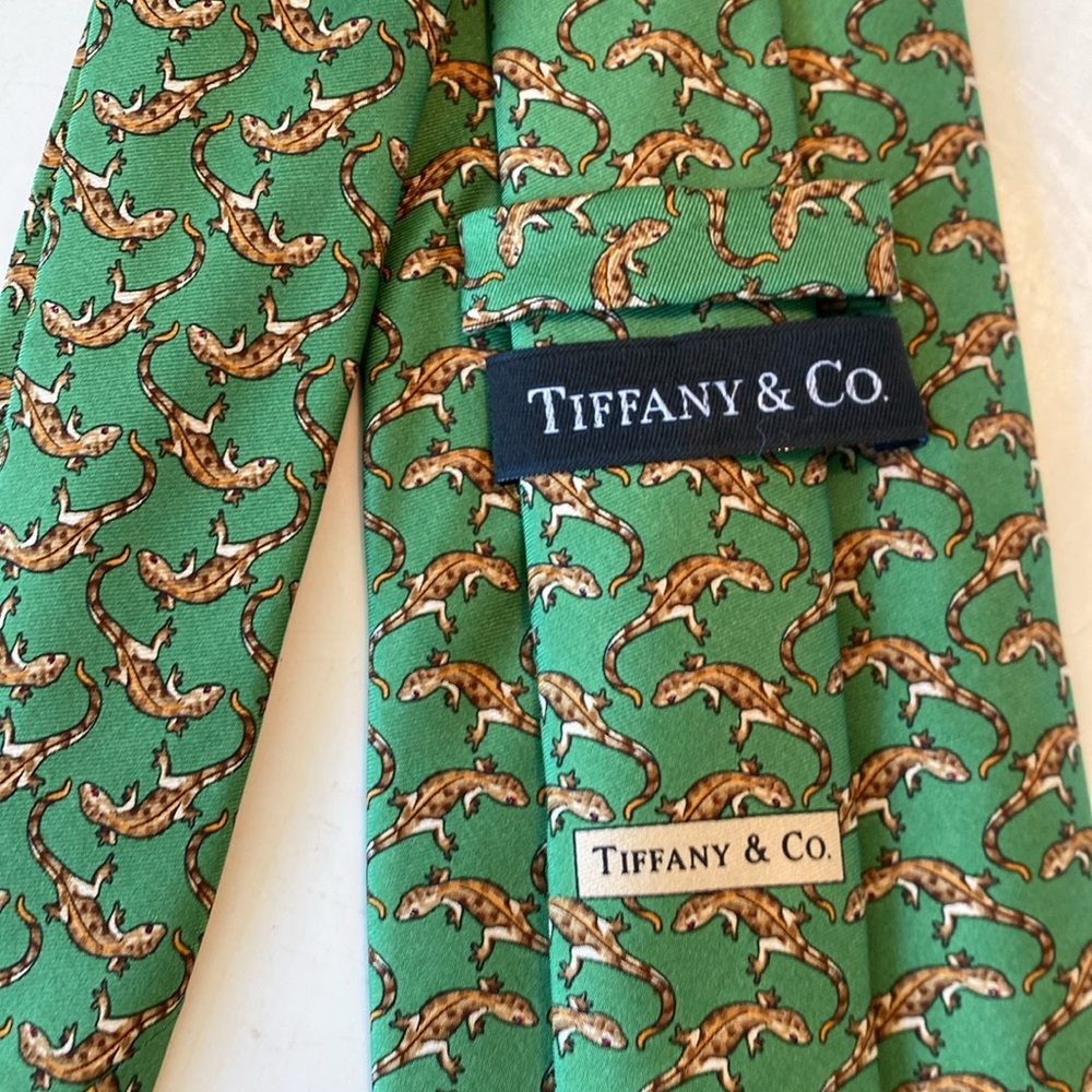 Tiffany & Co. Green Lizard Gecko Print Tie - 100% Silk - Made in Italy - Picture 9 of 9